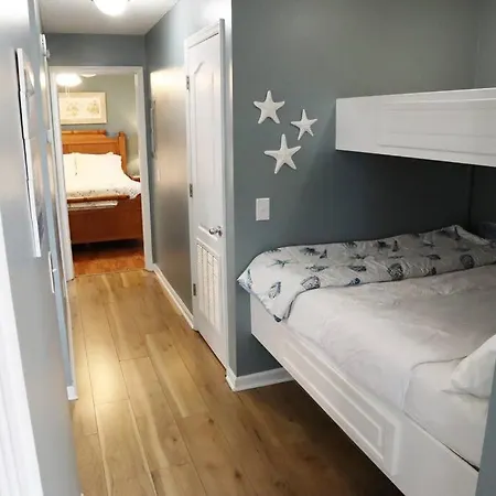 Lazy Palm 4 Pools Short Walk To Beach! Sleeps 5! Panama City Beach Exterior photo